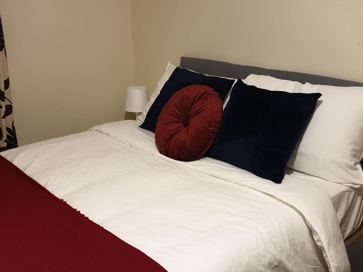 2 Bedroom Lovely Apartment In Woolwich London Kültér fotó