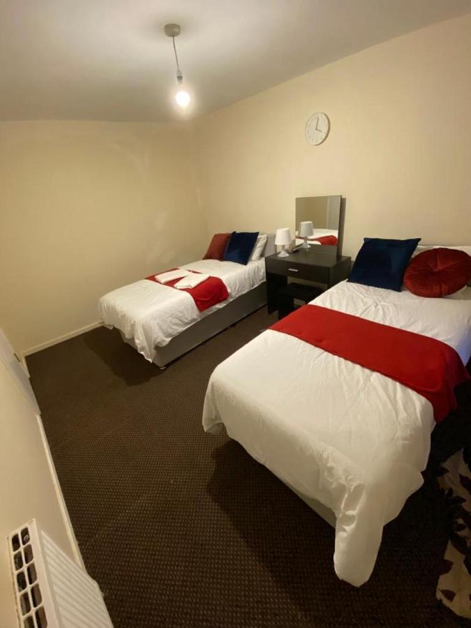 2 Bedroom Lovely Apartment In Woolwich London Kültér fotó